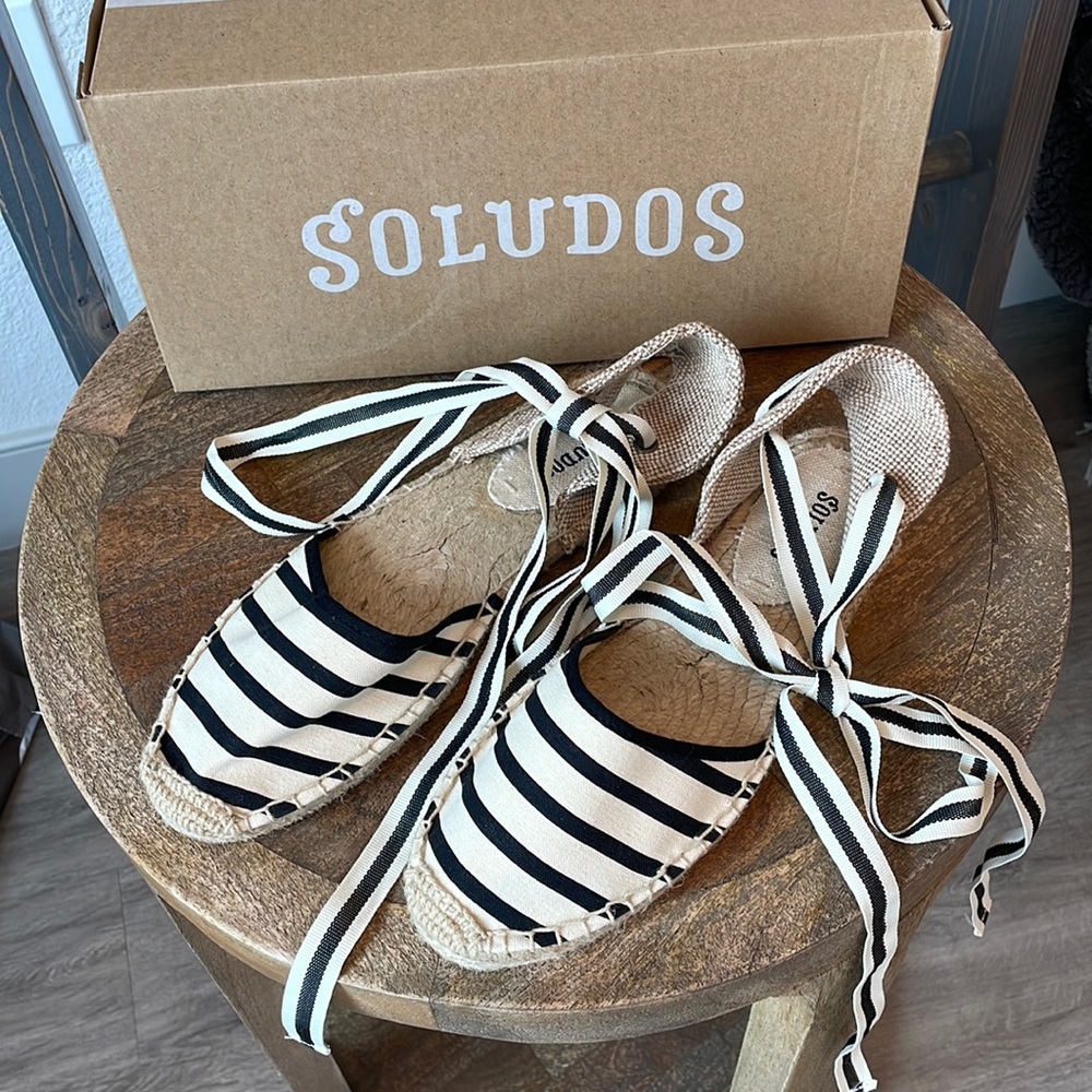 Lauren Lace-up Espedrille Classic Stripe Sandal Size 7 Womens by Soludos